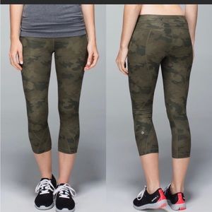 97% New Lululemon Crop Leggings